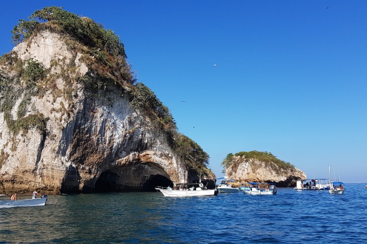 a small boat in a body of water