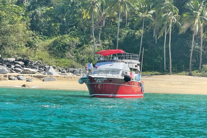 a small boat in a body of water