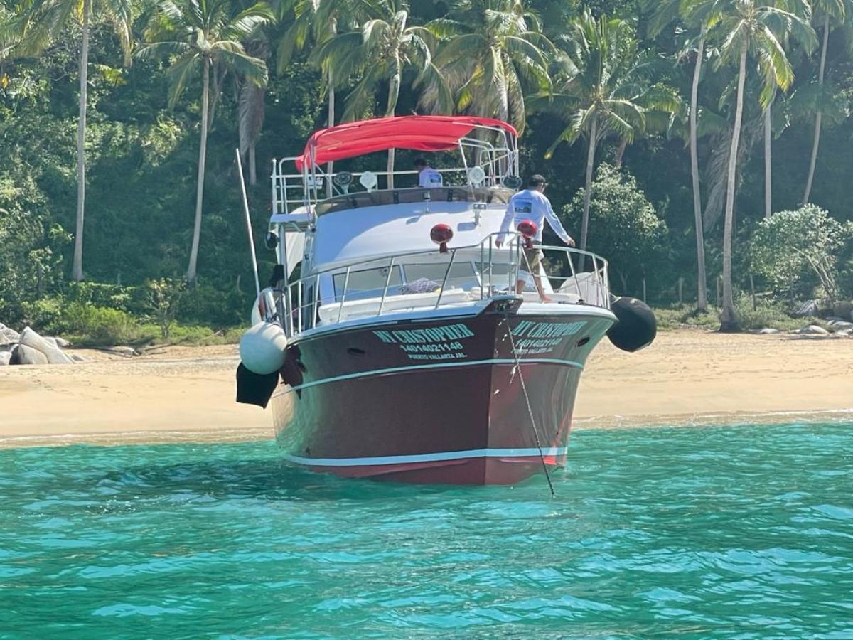 a small boat in a body of water