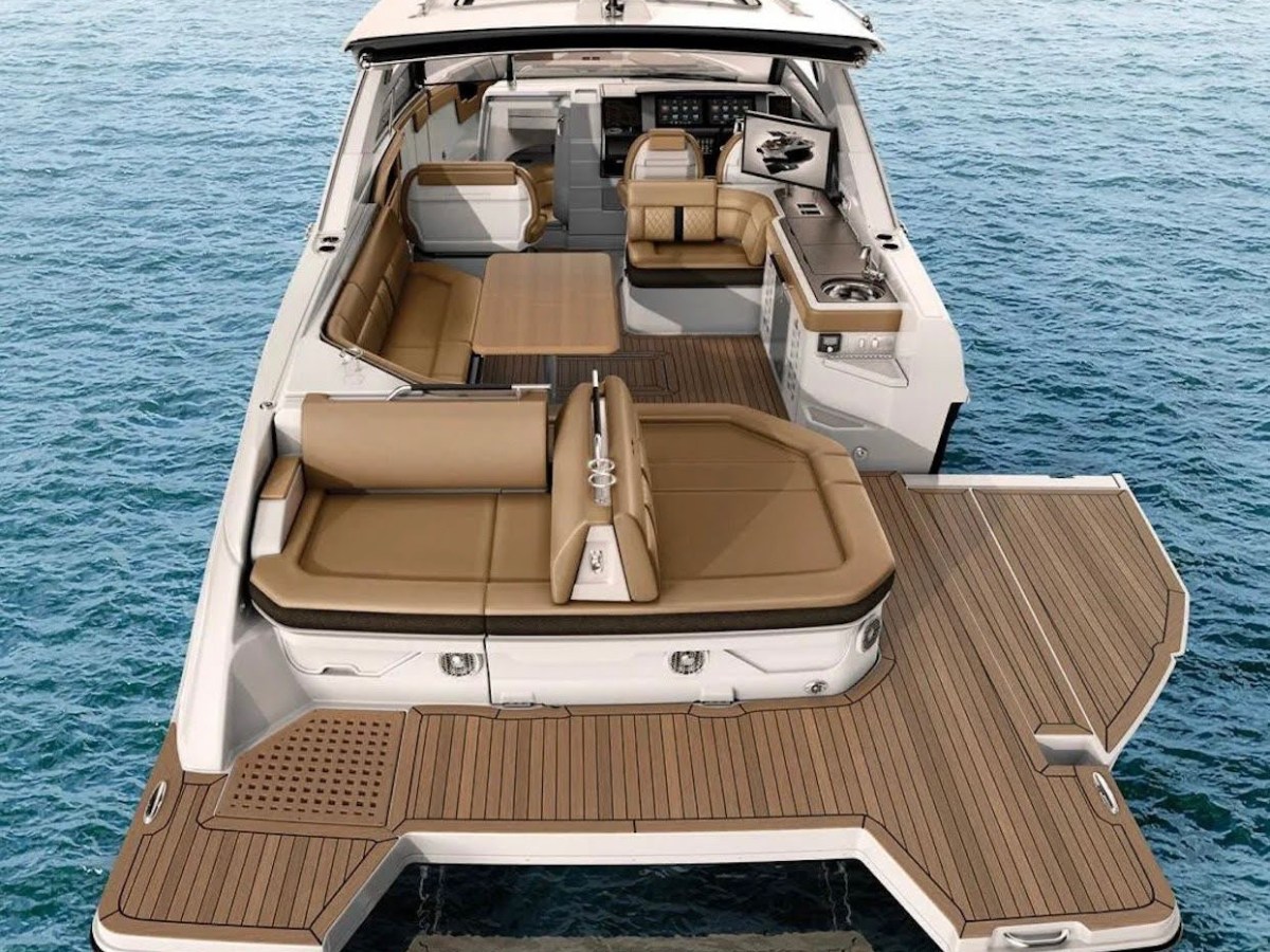 a small boat in a body of water