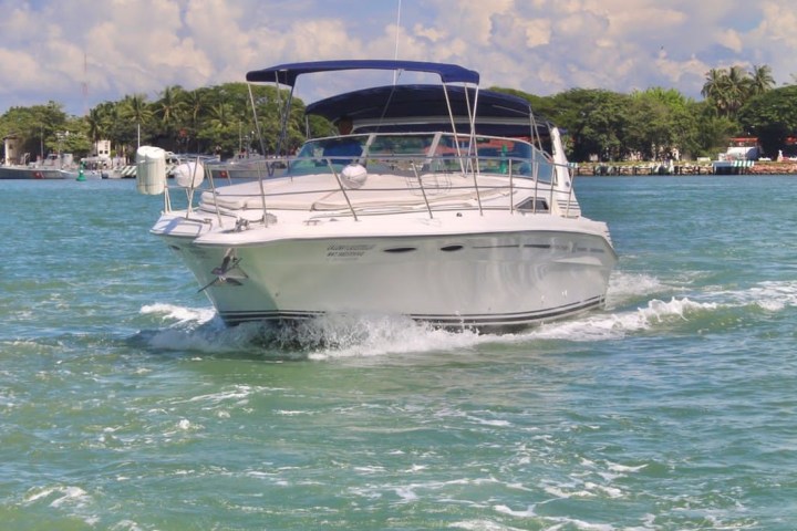 a small boat in a body of water