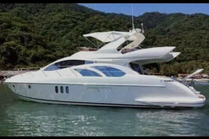 a small boat in a body of water