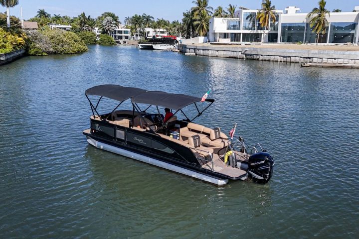 a small boat in a body of water